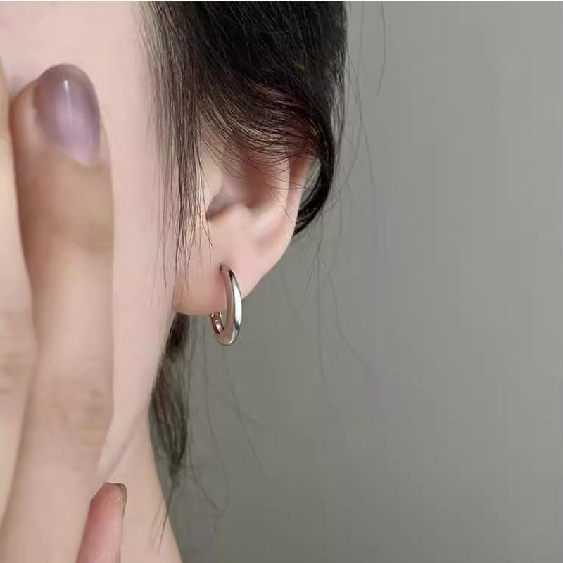 Smooth Surface Stud Earrings - Elegant and Simple, Suitable for All Occasions. Circular Ear Accessories with Ear Loops