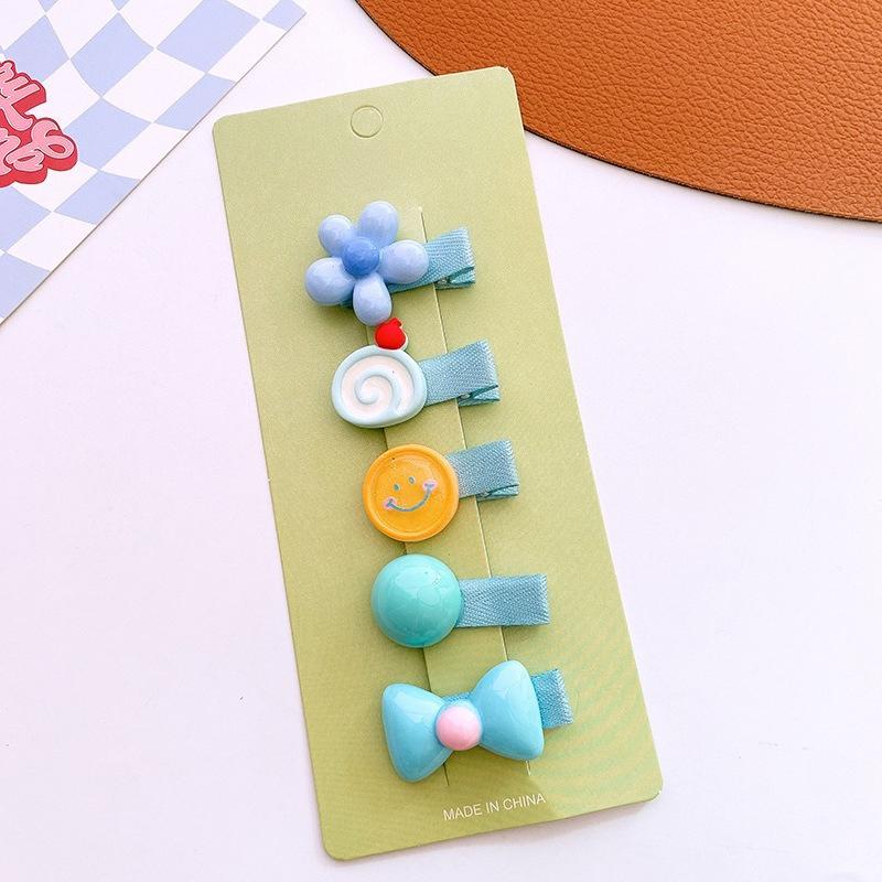 5-Piece New Colorful Small Cartoon Resin-fabric Covered Hair Clips. Cute Designs,hair-friendly Covered Clips,perfect for Hair.