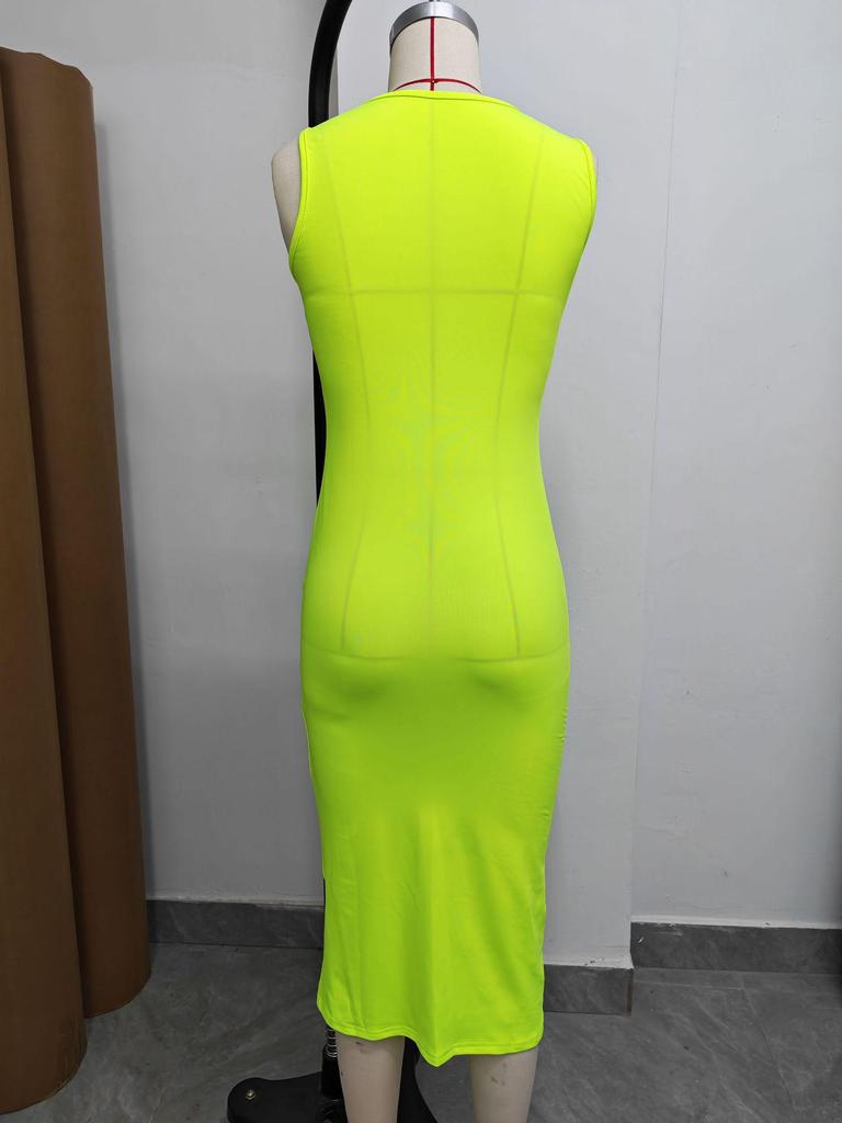 Chic Européen: Robe sexy sans manches moulante pour femme