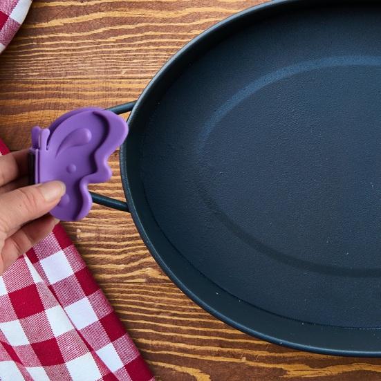 Gants isolés en forme de papillon, 2 pièces, couvre-Pot magnétique, Clip à main en Silicone résistant à la chaleur pour la cuisine