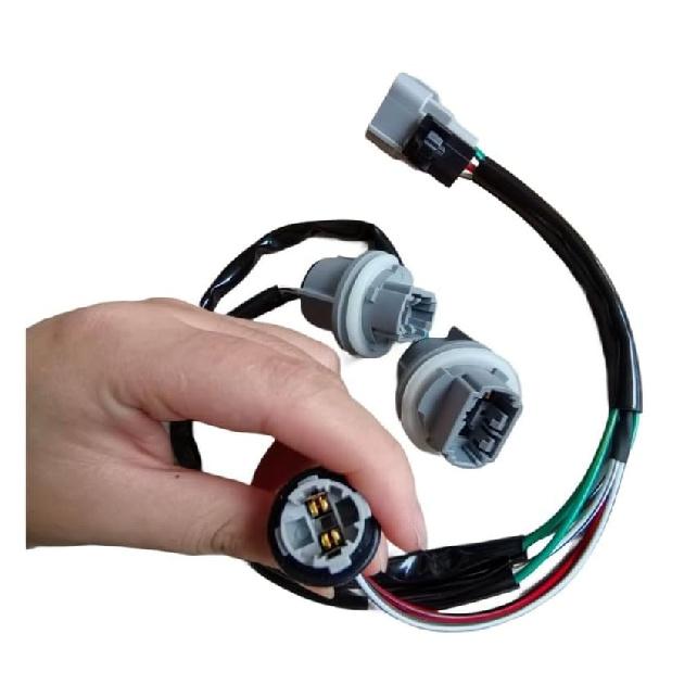81555-04150 Tail Light Lamp Wiring Harness Socket Holder for Tacoma 2005-2015 LED Tail Light Bulb Socket Harness Wire Headlight Headlamp Socket