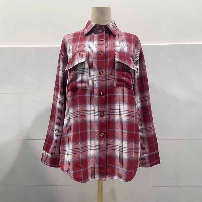 2026 Women's Autumn-Winter Loose Plaid Pocket Shirt: Casual European & American Style