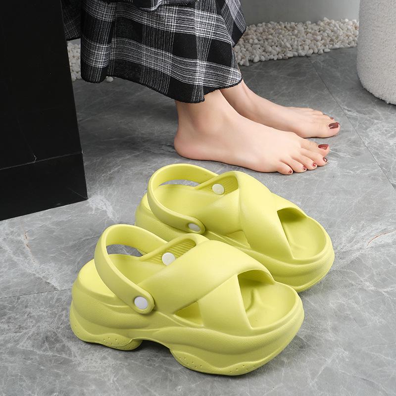 Women's Lightweight EVA Sponge Heel Cross-Strap Outdoor Platform Sandals for Summer Beach Wear