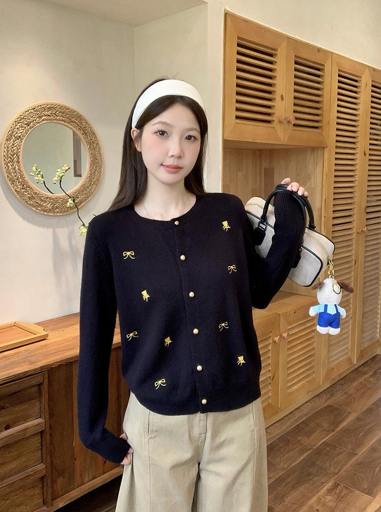 

Women s Plus Size Embroidered Bow Knit Top 4XL чорний