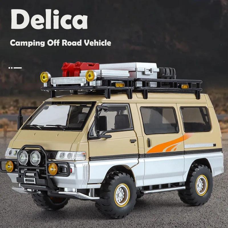 1/24 Mitsubishi Delica MPV Mini Car Die Casting Alloy Commercial Vehicle Metal Model Car Simulation Sound and Light Toy Gift
