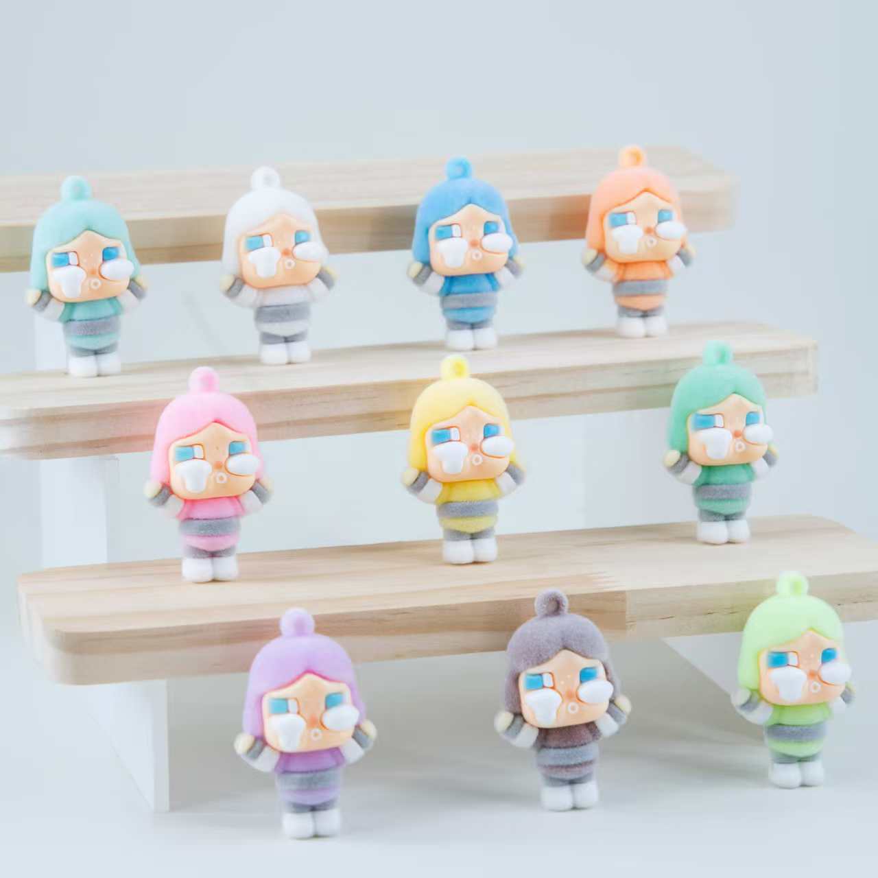 

12 коробок кукол-сюрпризов Labubu и трехмерные плюшевые куклы 12 boxes [crying baby]