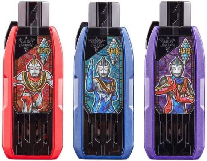 

Ultraman Trigger DX Guts Hyper Key Премиум Ultraman Gaia Key Set