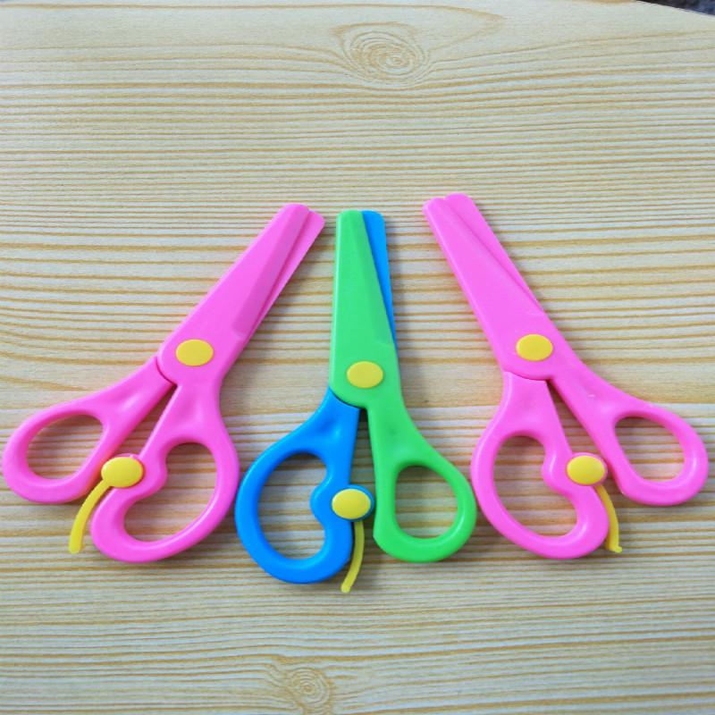 SSafety Scissors for Children with Simple Style