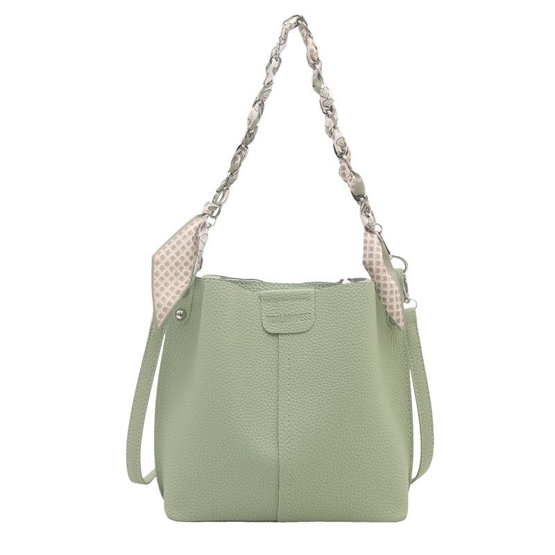 

Commuter portable bucket bag women s new popular versatile shoulder bag simple commuter messenger bag зелений