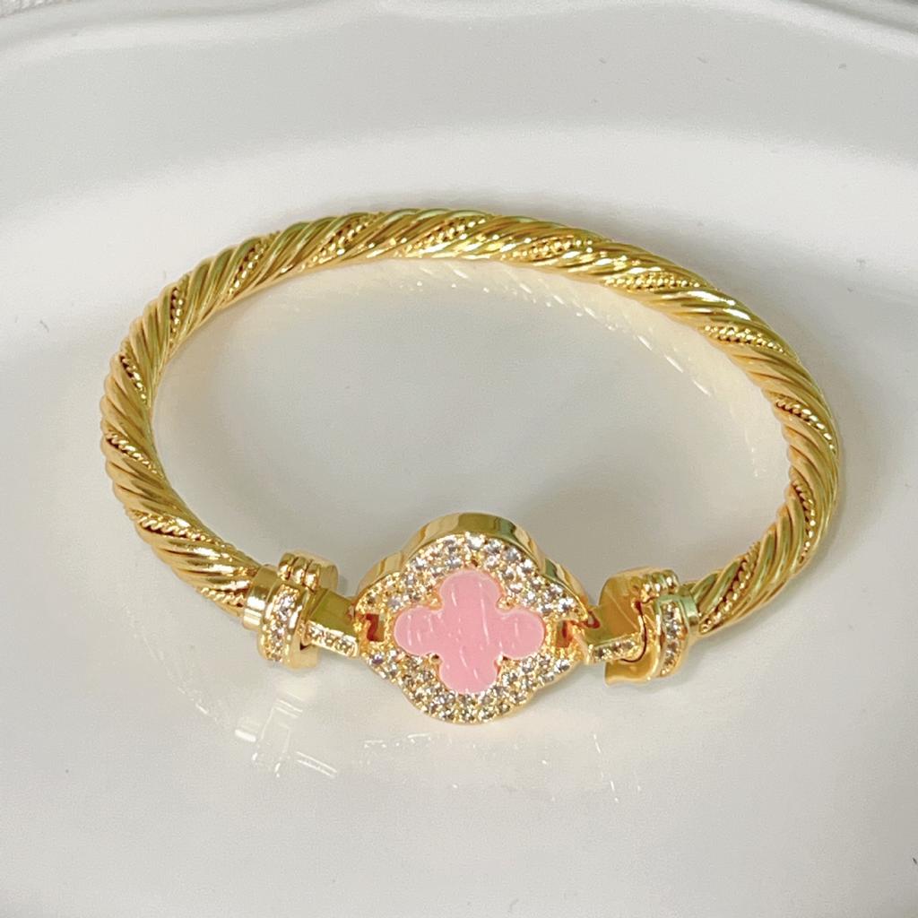 High End Fashion Micro Inlaid Zircon Clover Bracelet with Gold Plating for Women's Jewelry