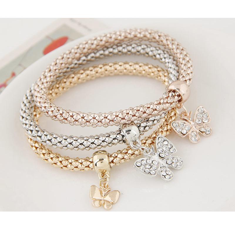 Platform Explosion, European and American Flash Diamond Big Peach Heart, a Variety of Three-color Corn Chain Bracelets, Three-piece Bracelets