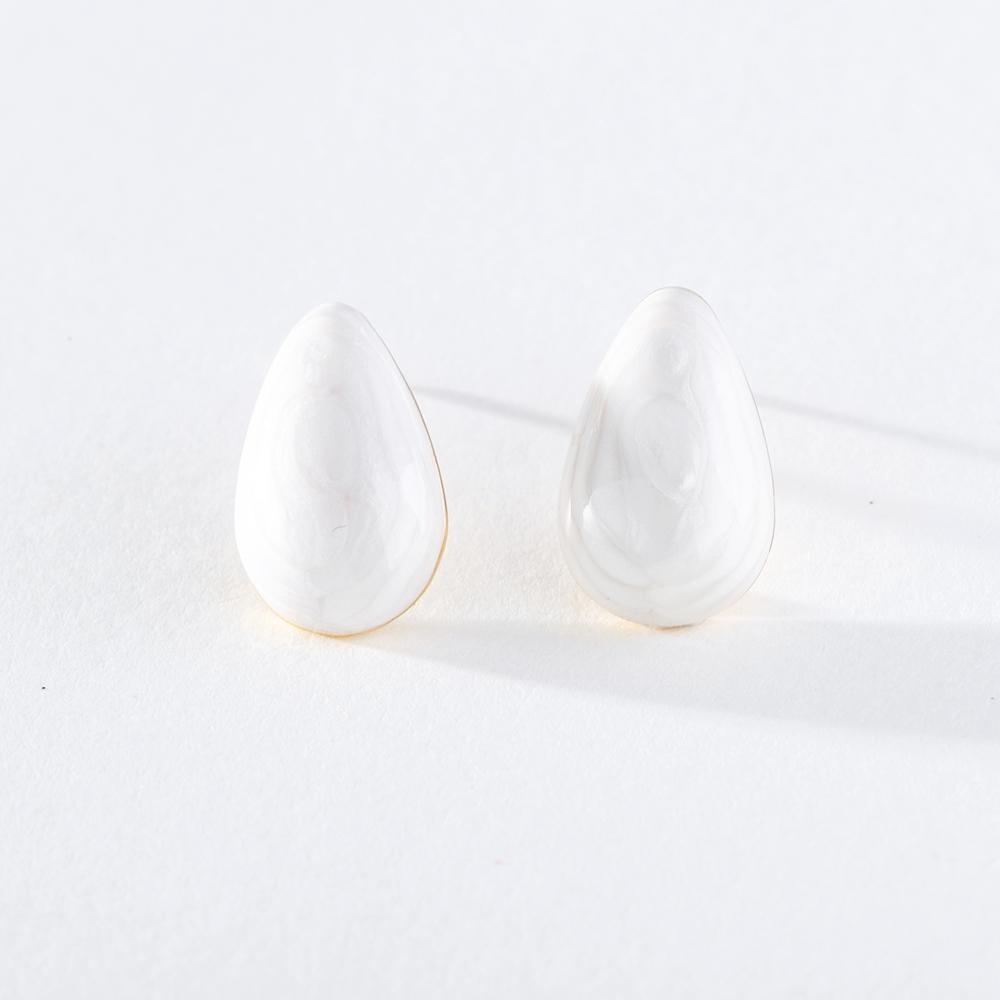 Pinkdudu Fashion 2 Color Melon Seed Stud Earrings Romantic Simple Creative Water Geometric Earring for Women PD1428