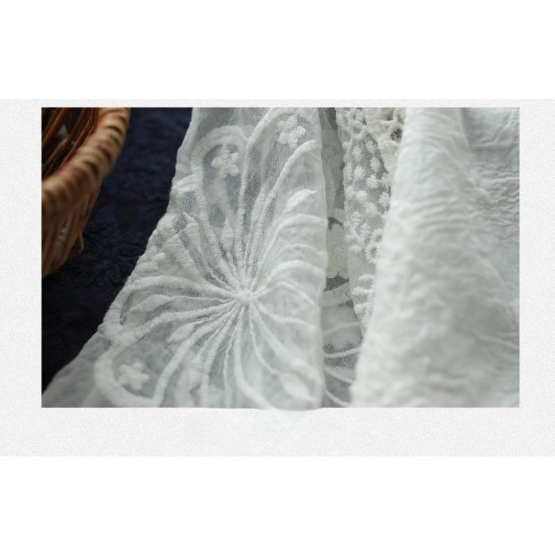 Flower Half Sleeve Shirt Women Elegant Fashion Chiffon Blouse Summer Cotton Edge Lace O Neck Loose Shirt