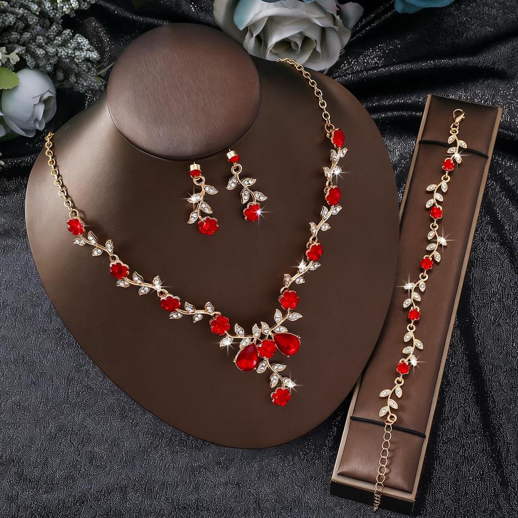 Wyrazisty zestaw biżuterii z cyrkoniami: Naszyjnik, Kolczyki i Bransoletka na Studniówkę lub jako Akcesoria do Kostiumu.