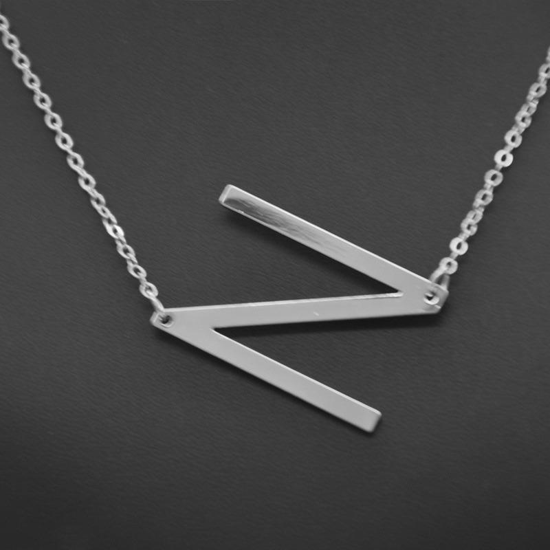 Kvinne 26 engelske bokstaver Ornament Ripple Chain Personlig brevkjede