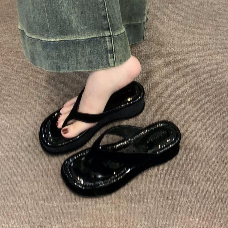 Thick-soled flip-flops shoes women's shoes wear 2025 new summer fashion heightening French small sandals sandals