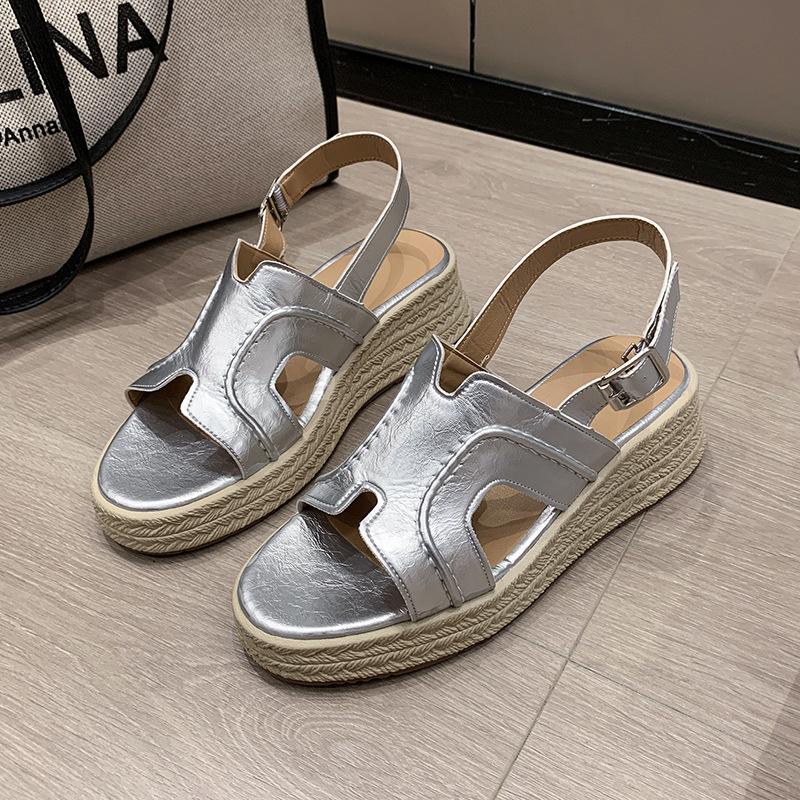 2025 Summer Fairy One-word Cool Slippers Summer Wear Straw Muffin Shoes Small Height Increase Thick-soled High-heeled Sandals