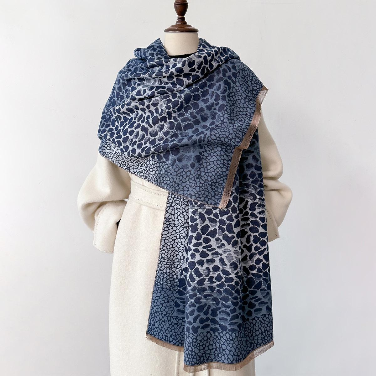 Yiran Shoe Industry Women's Luxury Cashmere Leopard Print Scarf Winter Warm Shawl And Wrap Bandana Pashmina Foulard Square Thick Blanket Cm