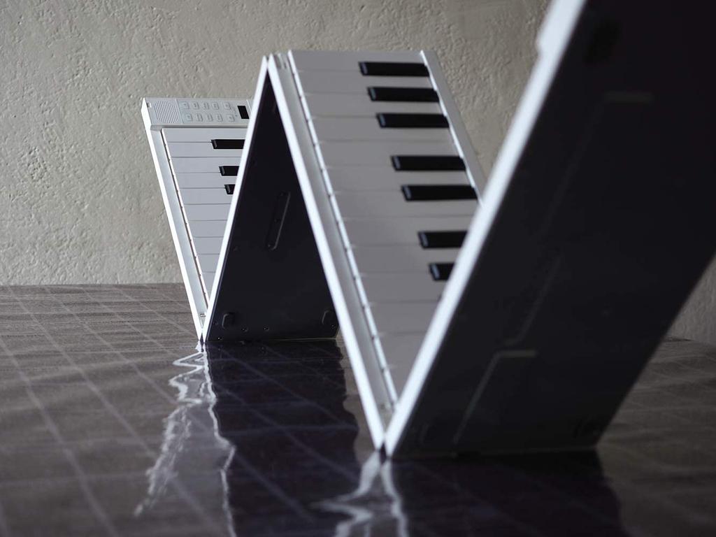 ORIPIA88 Easy To Play Classics for Beginners ORIPIA Piano Stickers TAHORNG ORIPIA 88 White OP88 ORIPIA PIANO STICKERS Tahorn 88 Keys Folding Type