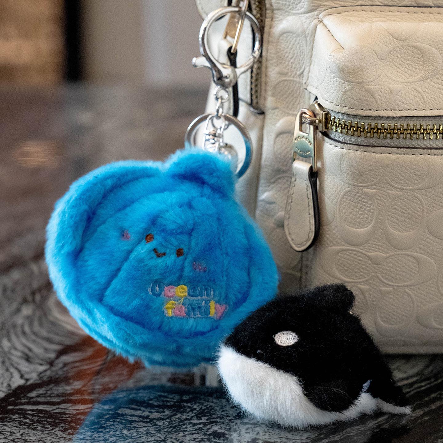 

Милые брелоки в виде краба, прячущегося в раковине, плюшевая черепаха, кукла рыбы-клоуна и подвески для рюкзака Approx. 11 cm темно-синий