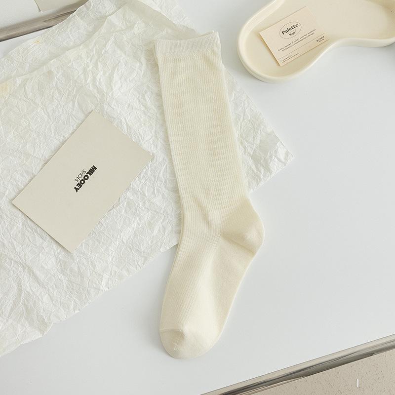 Female Summer Trend Is Sweet and Simple and All Kinds of Solid Color Preppy Long Socks