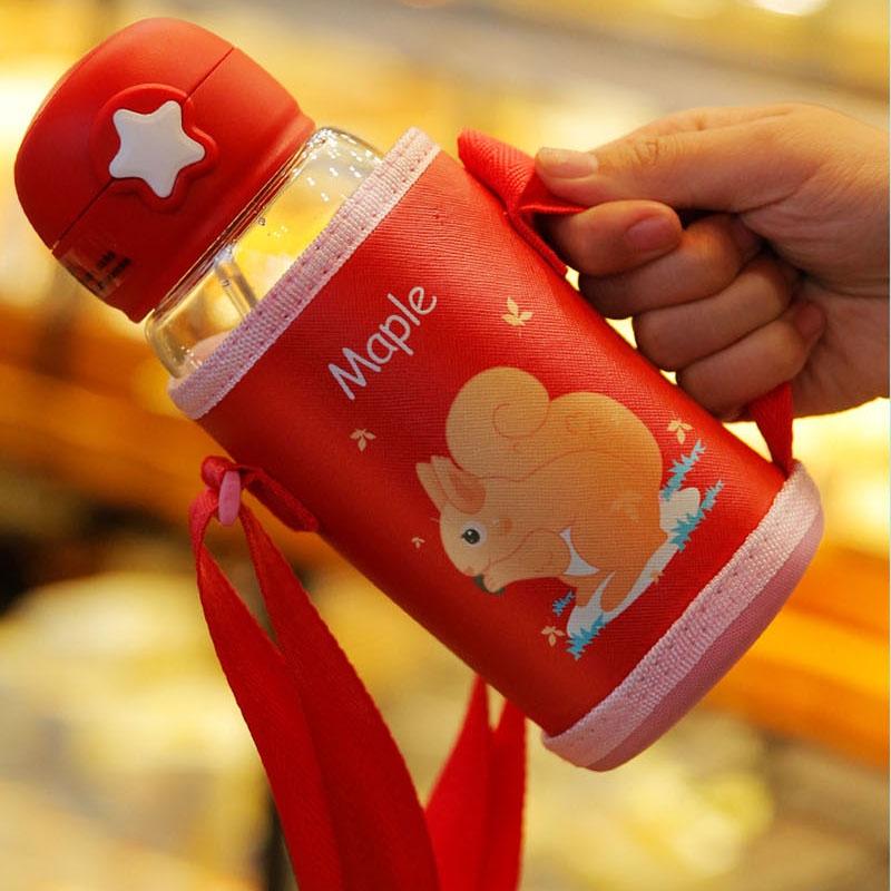 Premium Quality 700ml Portable Drinking Straw Shoulder Strap Water Bottle For Kids