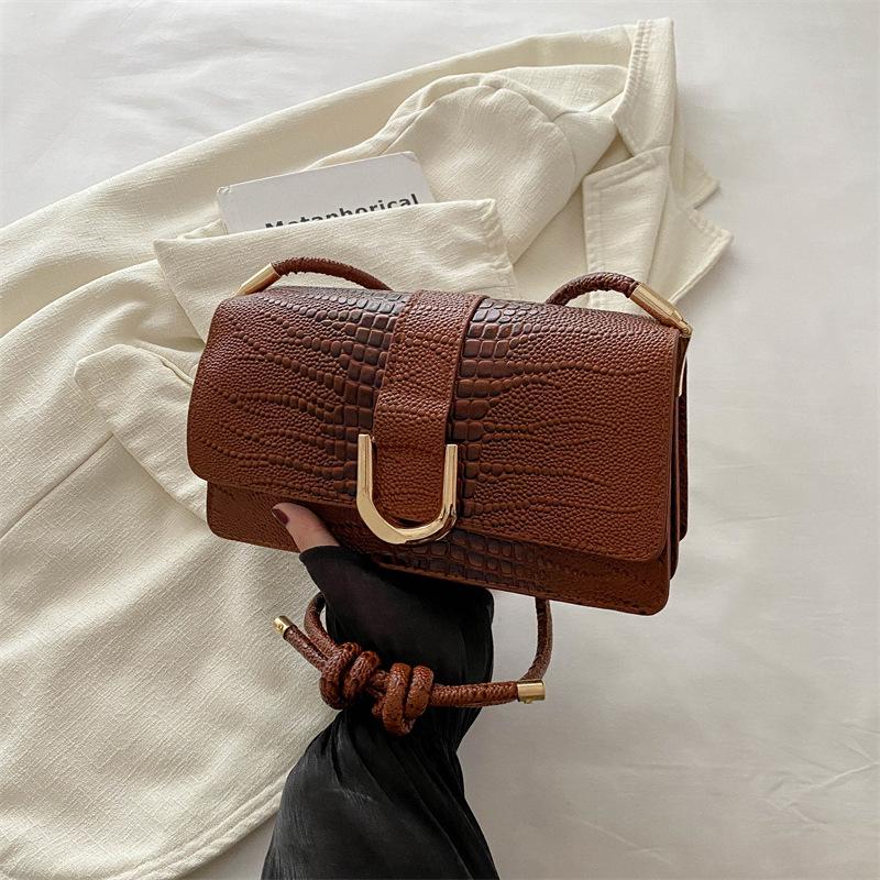 New Simple Casual and Fashionable Retro Underarm Crossbody Bag In Summer Light Luxury Fashion Design One-shoulder Square Bag