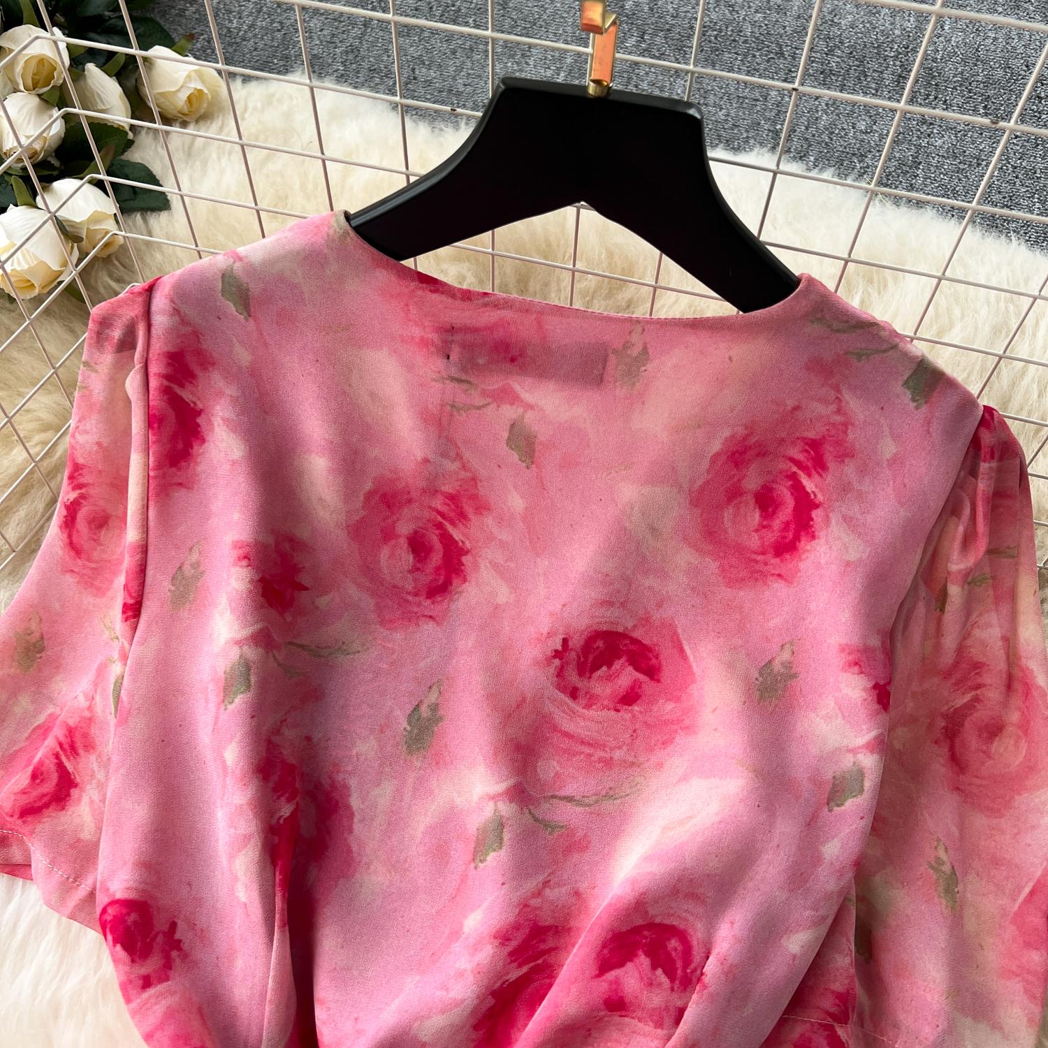 Французское темпераментное длинное платье с v-образным вырезом на талии и цветочным — фото 8