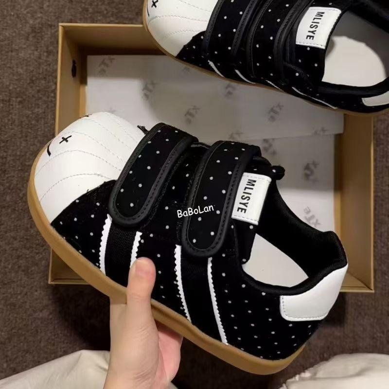 

cm thick-soled invisible inner height increase brown big head ugly cute bread shoes women s suede Velcro smiley shoes 35 чёрный
