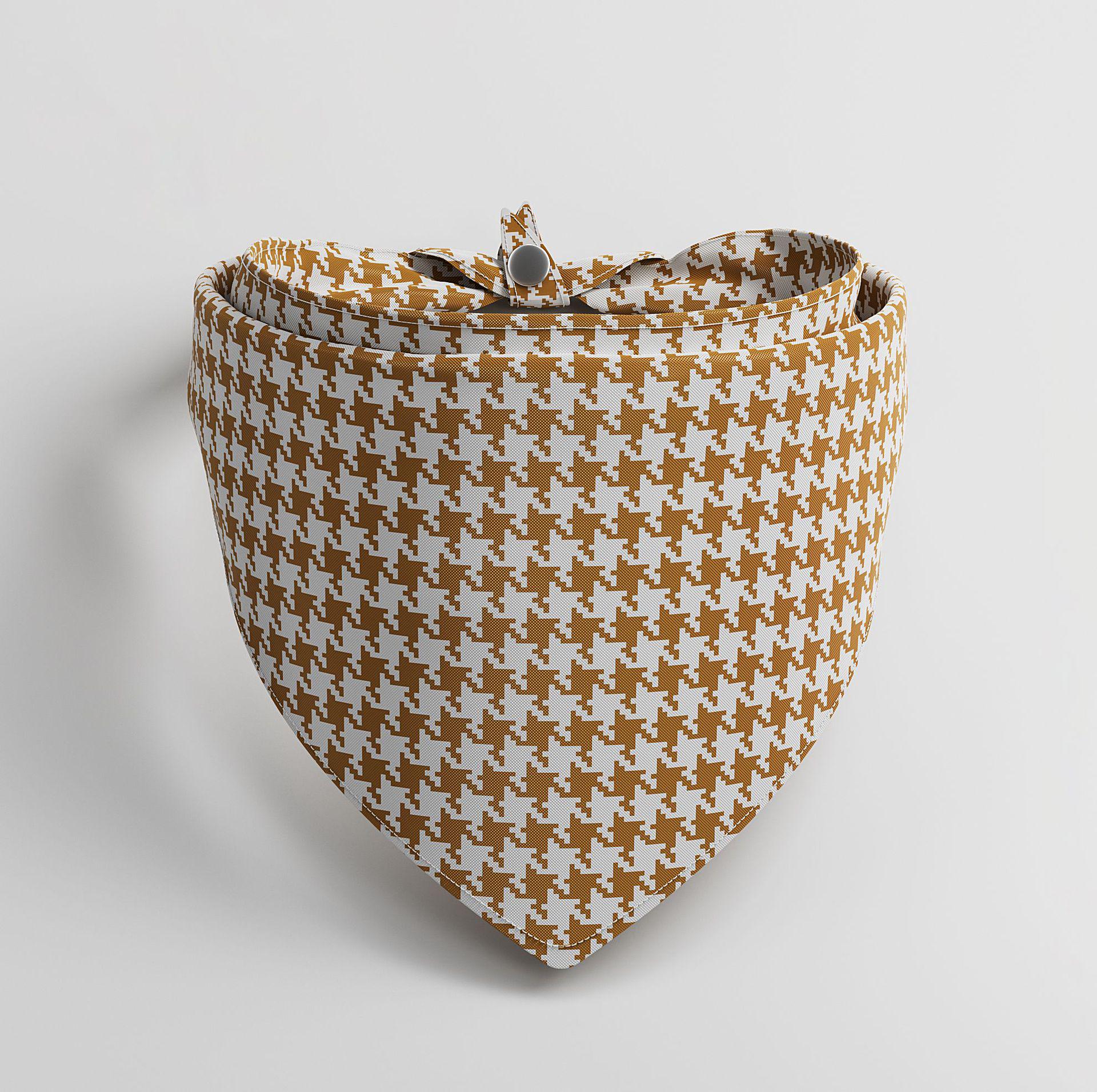 

Fashionable Houndstooth Pet Scarf: Triangle Bib Towel for Dogs & Cats S (26-30cm)
