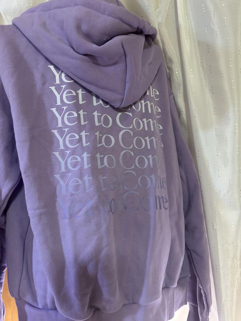 

[USED] BTS Yet to Come Purple Zip-Up Hoodie (Size L) with Trading Card