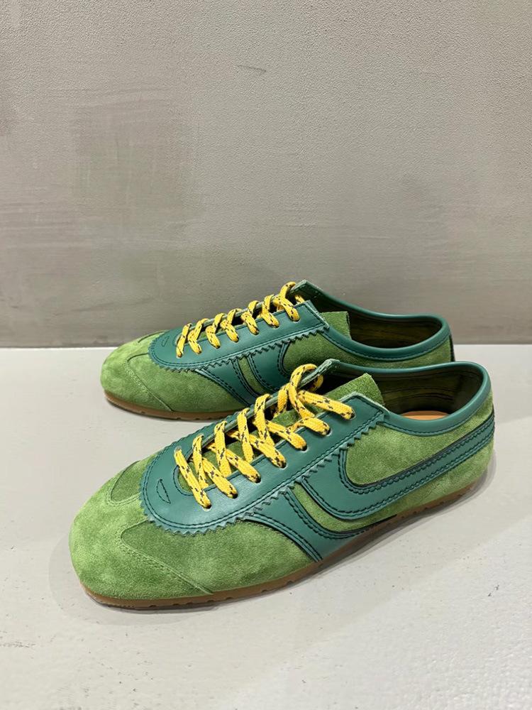 Chaussures Décontractées en Cuir de Veau Souple Rétro Baskets d'Entraînement Polyvalentes Bout Carré Petites Chaussures Blanches pour Femmes