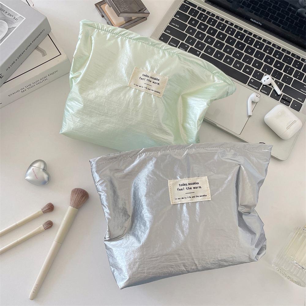 Shiny Makeup Case Glossy Toiletry Bag Fashion Cosmetic Bag  Outdoor