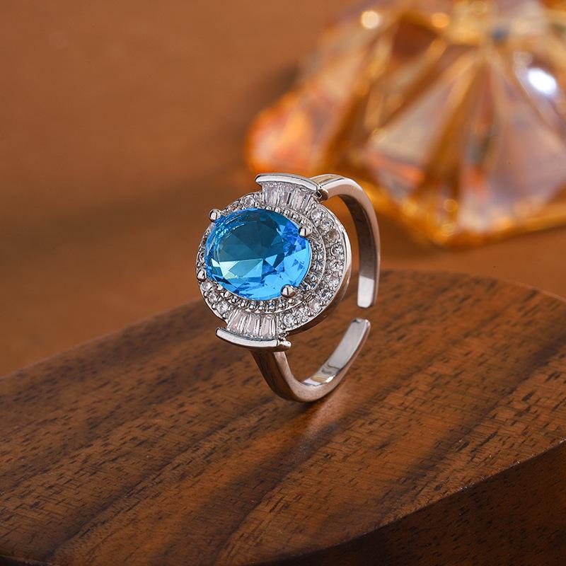Women s Fashion Flower Pendant Necklace with Imitation Topaz, Moissanite, and Aquamarine Ring Design