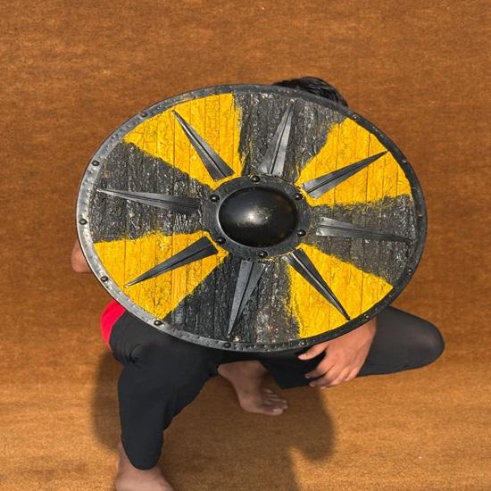 60.96 Cm Authentic Nordic Bark Shield Handcrafted Battleworn Viking Shield for Warriors Collectors