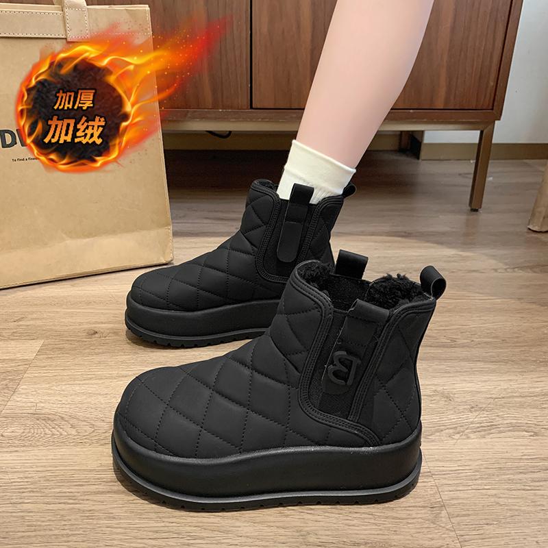 CRLAYDK Womens Winter Snow Boots with Warm Fur Lining Platform Comfortable Ankle Booties Ladies Outdoor Waterproof Walking Shoes