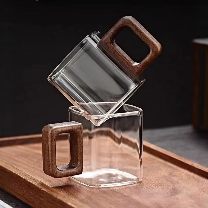 Liten kapasitet Ferskmalt kaffe Glass kaffekopp med valnøtt trehåndtak Hjem Frokost Melk Te Kopper og Krus Drikkeglass