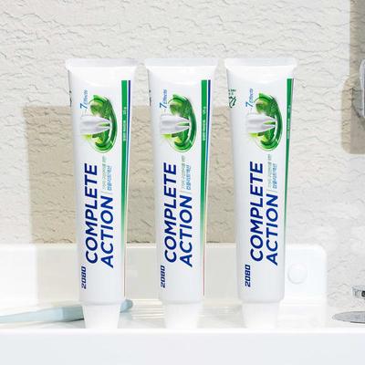 2080 Dentifricio Azione Completa Gusto Erbe Menta 125G
