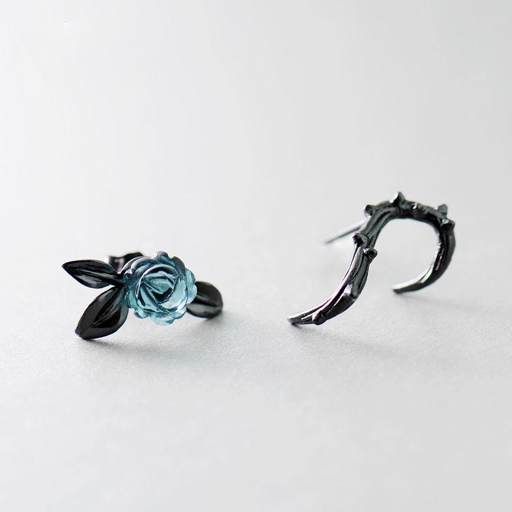 

Original Design Thorn Rose Earrings for Women Temperament Korean Style Versatile Minimalist Creative Ear Jewelry Gift Ear Studs