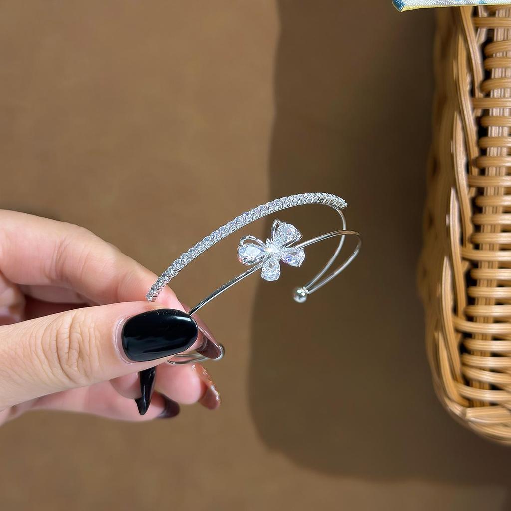 Elegantes zweilagiges Zirkon-Schleifenarmband - Vielseitiger, modischer und luxuriöser Handschmuck