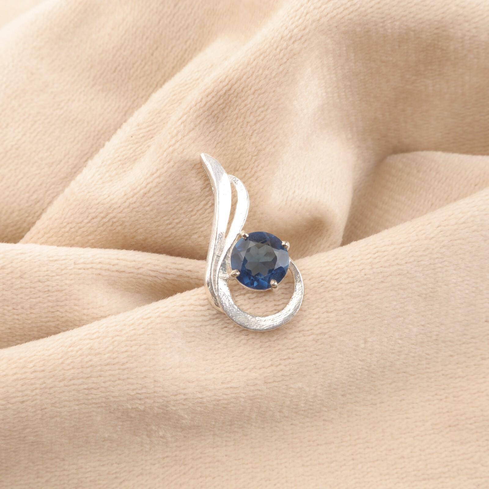 

Natural London Blue Topaz Gemstone 925 Sterling Silver Jewelry Chain Pendant 1 CP-24-2