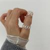 Women's Adjustable Geometric Hollow Oval Ring, Personalized Sweet and Cool Style, Indifferent Ins Design, Ideal for Index Finger.