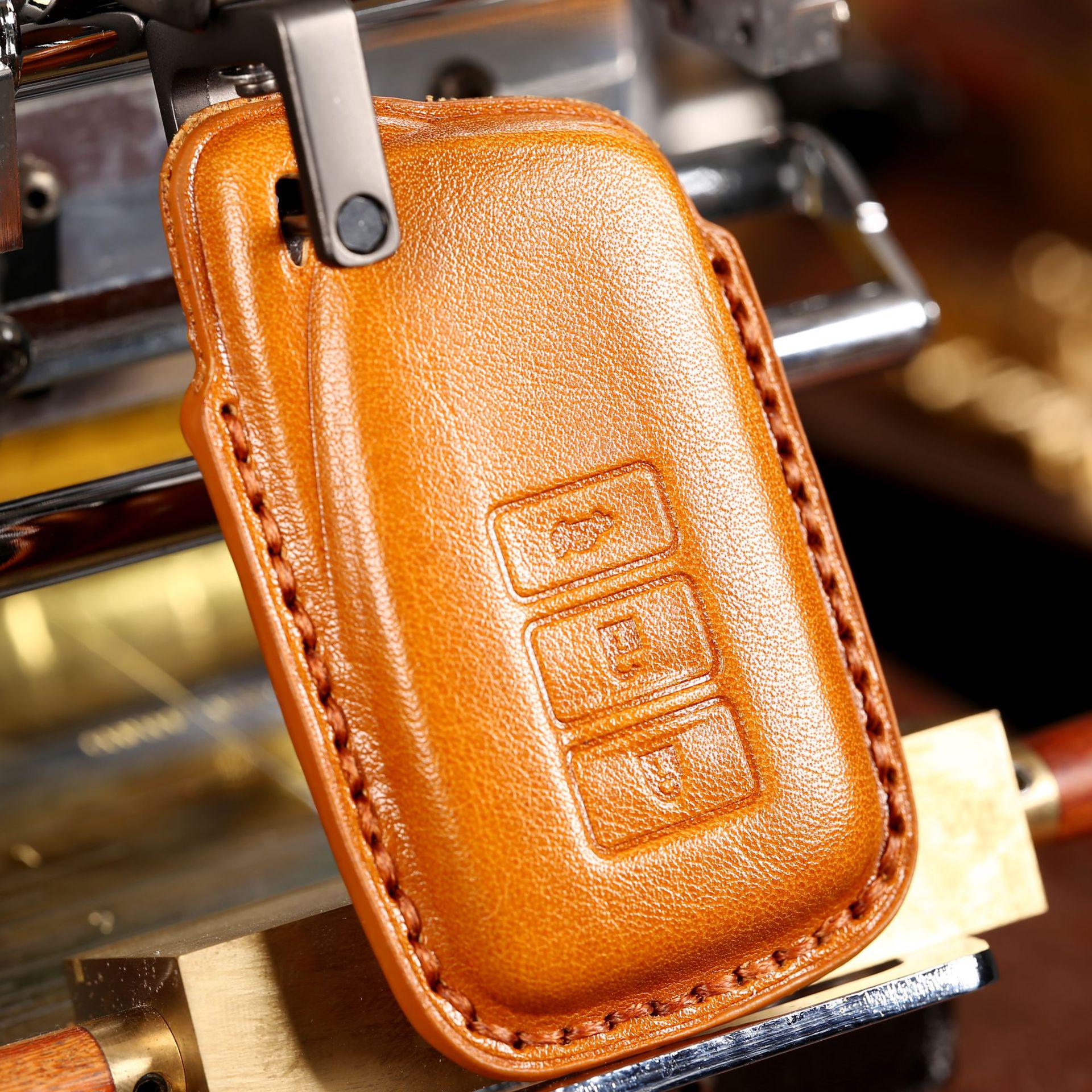 

Lexus NX200/NX300H/RX300/Old ES300 Genuine Leather Key Cover чорний