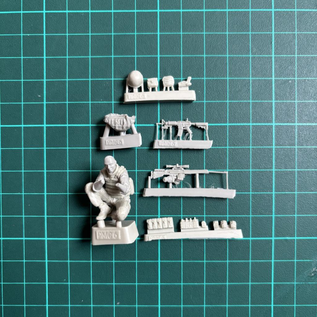 Zestaw modelarski żywiczny 1/35, niepomalowany, temat militarny, Snajper PMC (z wyłączeniem podstawy) Niezłożony i niepomalowany GK, 1549R