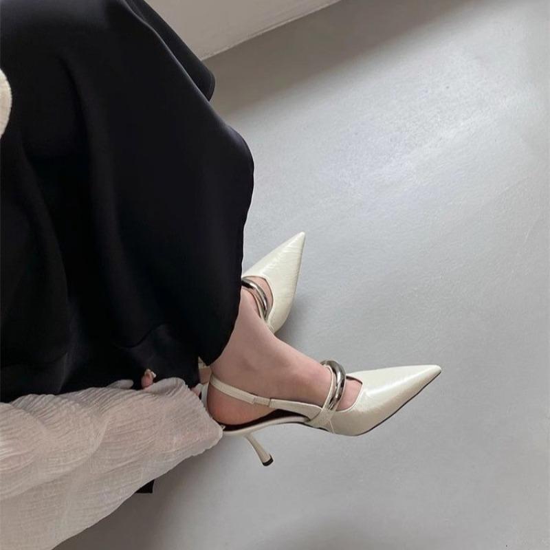 Fashion New Kitten Heels Shoes Women Pointed Toe Slingbacks Suede Leather Summer Shoes Women Chain String Bead Pumps Sandals Woman