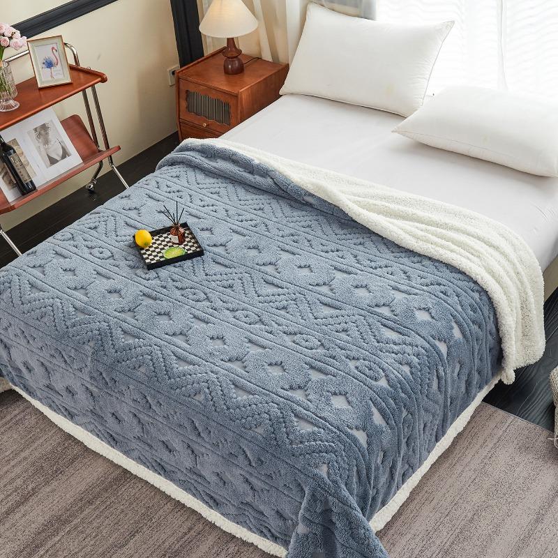 New Minimalist Hollow Jacquard Blanket Thickened Soft Warm Bed Blankets Quilt Multi Functional Sofa Blanket for Office Nap Time