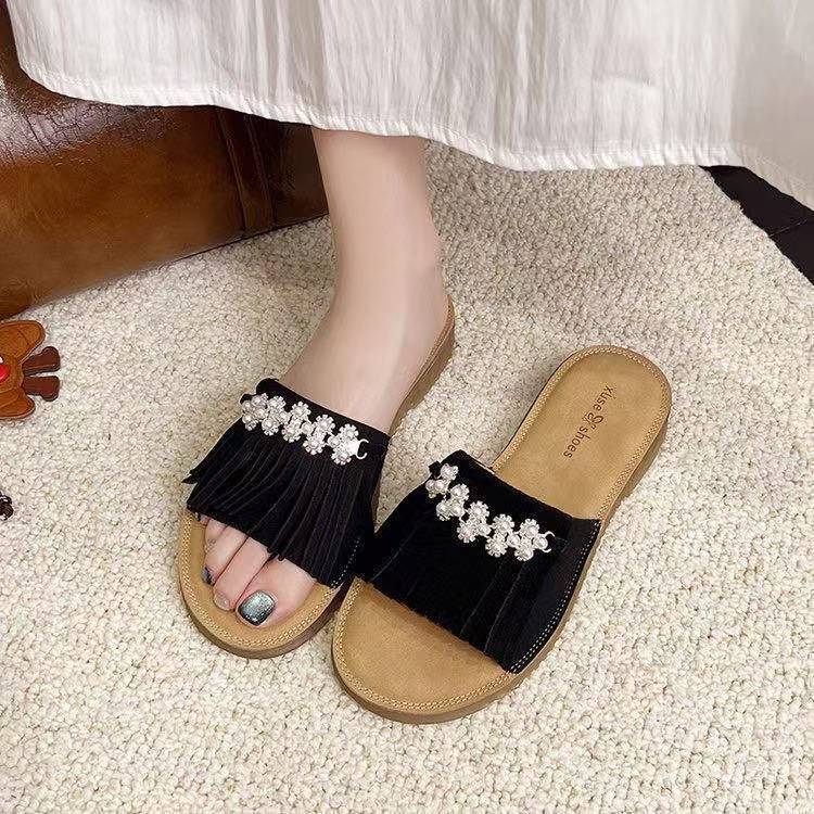 High-value Lightweight Flat-bottomed One-word Slippers 2025 New Korean Version of Foreign Style Versatile with Skirt Cool Slippers Women's Summer