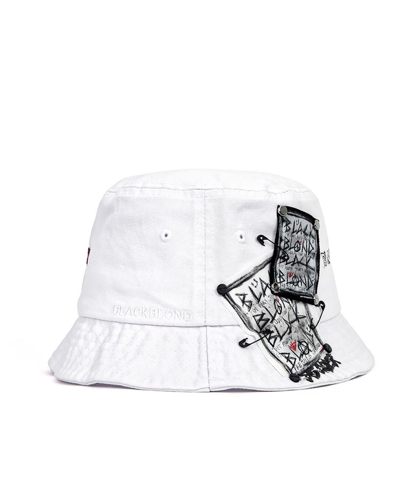 BLACKBLOND Bibbidi Disorder Patch Bucket Hat (White)