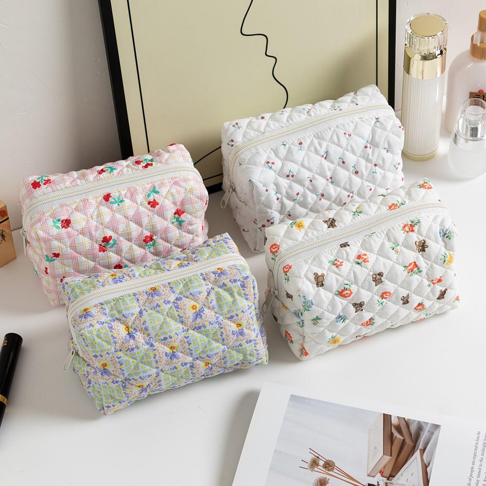Quilted Floral Makeup Bag for Women, Travel Skincare & Toiletries Storage, Large Capacity & Soft Design