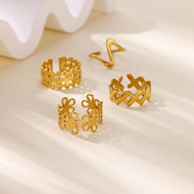 Bagues Ouvertes Fleur Creuse en Acier Inoxydable Pour Femmes Acier Inoxydable Couleur Or Bague de Mariage Couple Bijoux Esthétiques Cadeau de Fête